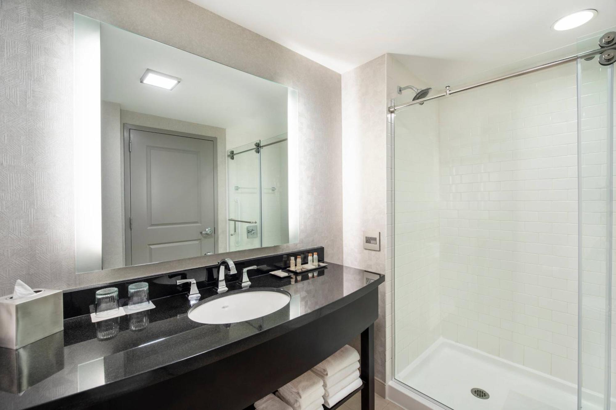 Renaissance Boston Patriot Place Hotel Foxborough Ngoại thất bức ảnh